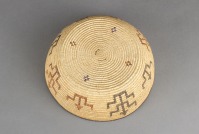 Chemehuevi%20artist%2C%20%3Cb%3E%3Ci%3E%20Basket%3C%2Fi%3E%3C%2Fb%3E%2C%20ca.%201920%2C%20willow%20and%20split%20willow%2C%20devil%27s%20claw%20seed%20pods%2C%20and%20yucca%20root%2C%20The%20Elizabeth%20Cole%20Butler%20Collection%2C%20no%20known%20copyright%20restrictions%2C%2091.95.50